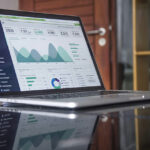 Data fluctuation analysis in service operations